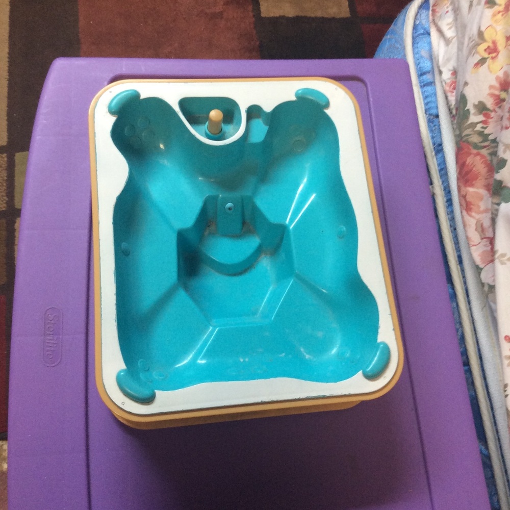 BRATZ Hot Tub Bath